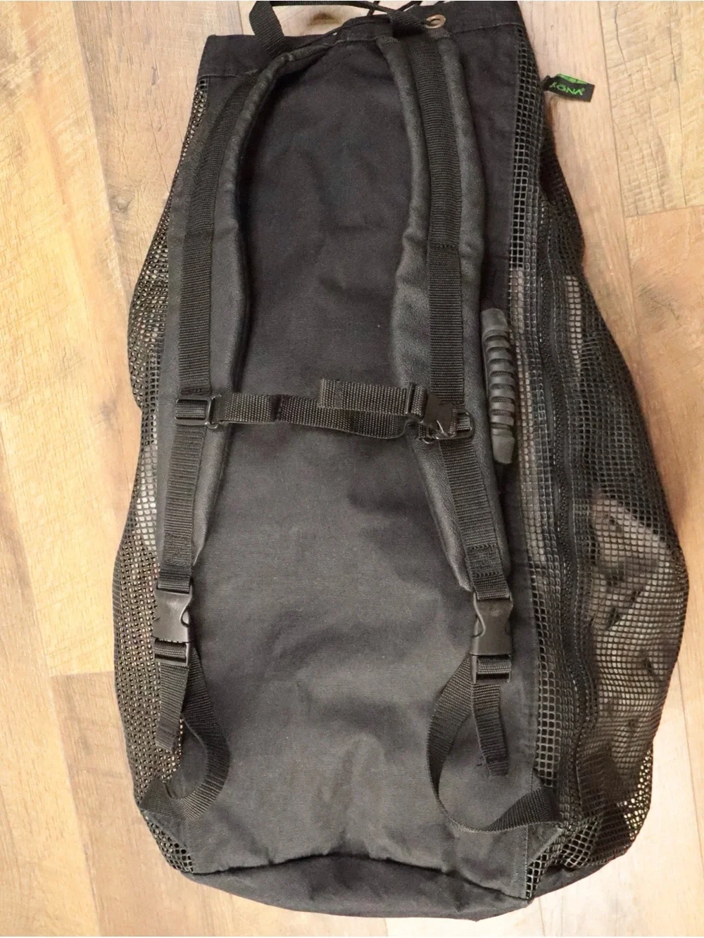 AKONA Adventure Gear Mesh Scuba Diving Backpack Bag Black AKB 232 Snorkel Duffle